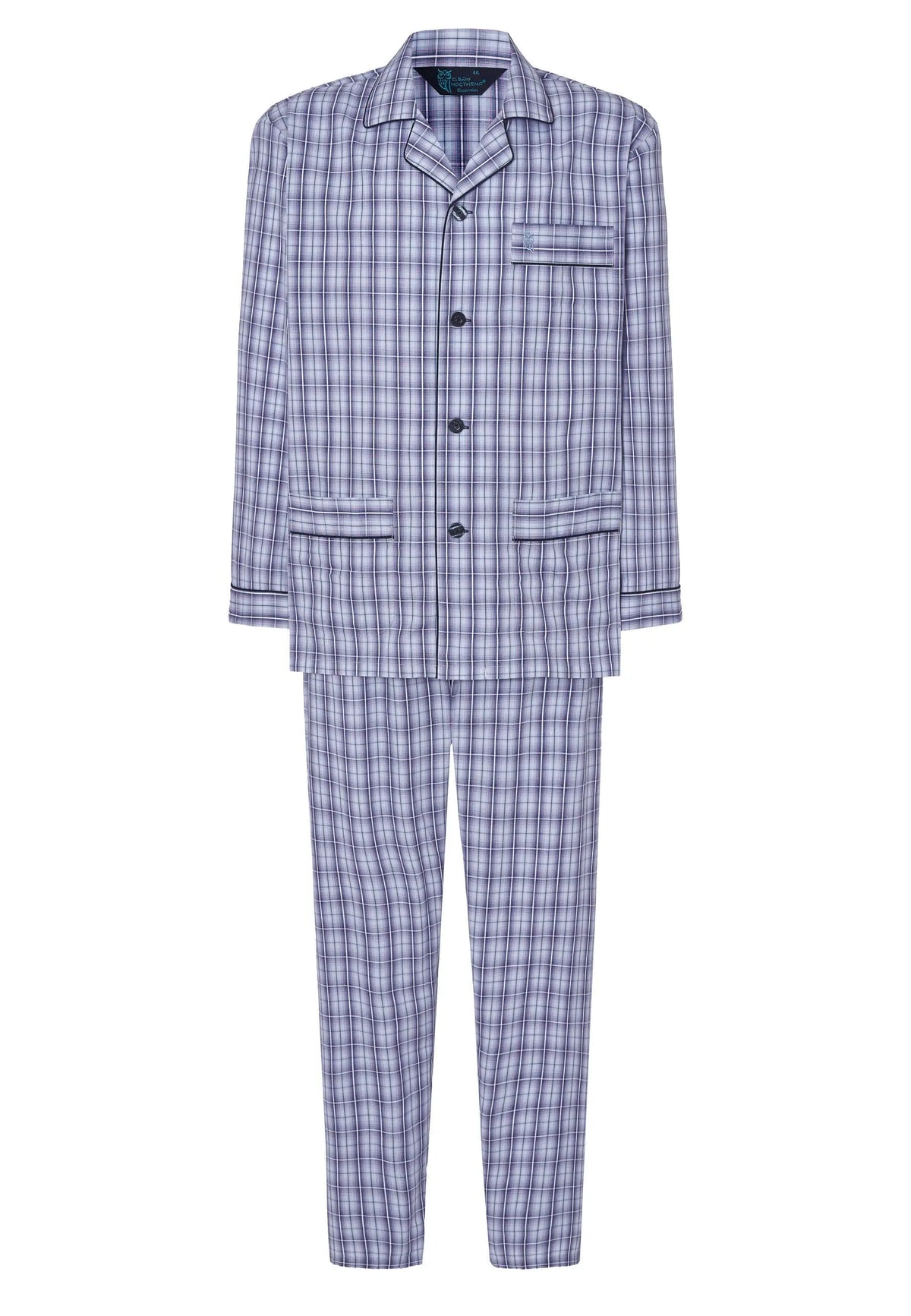 Pijama de hombre azul de cuadros, camisa de manga larga con solapas, botones y bolsillo, pantalón recto a juego.
