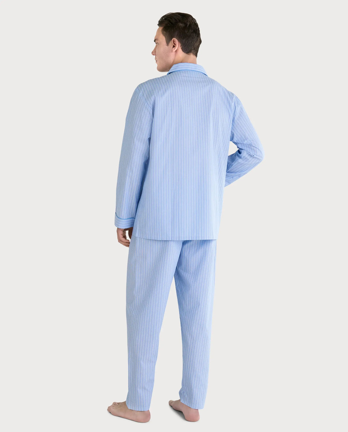 Pijama de hombre de rayas azul claro, 100% algodón, con camisa de botones y pantalón largo, estilo clásico.