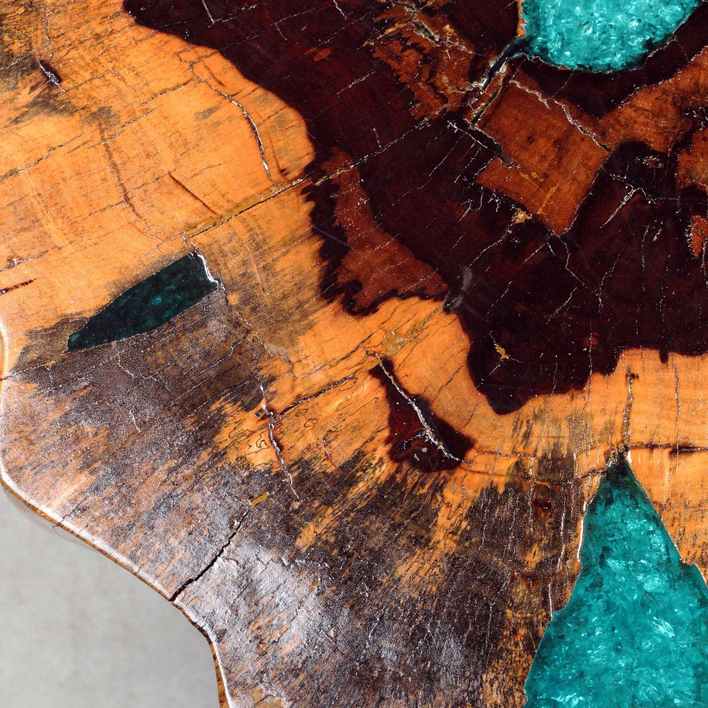 Mesa de Café de Tamarindo y resina - Agua