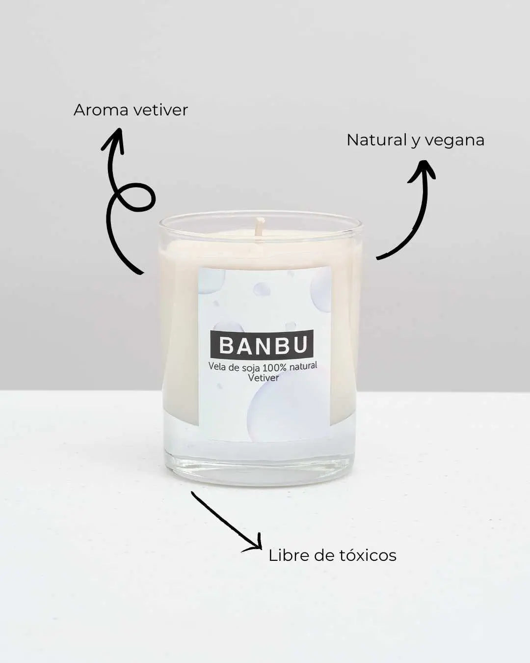 Vela de soja Banbu con aroma a vetiver en vaso de cristal, producto natural, vegano y libre de tóxicos.
