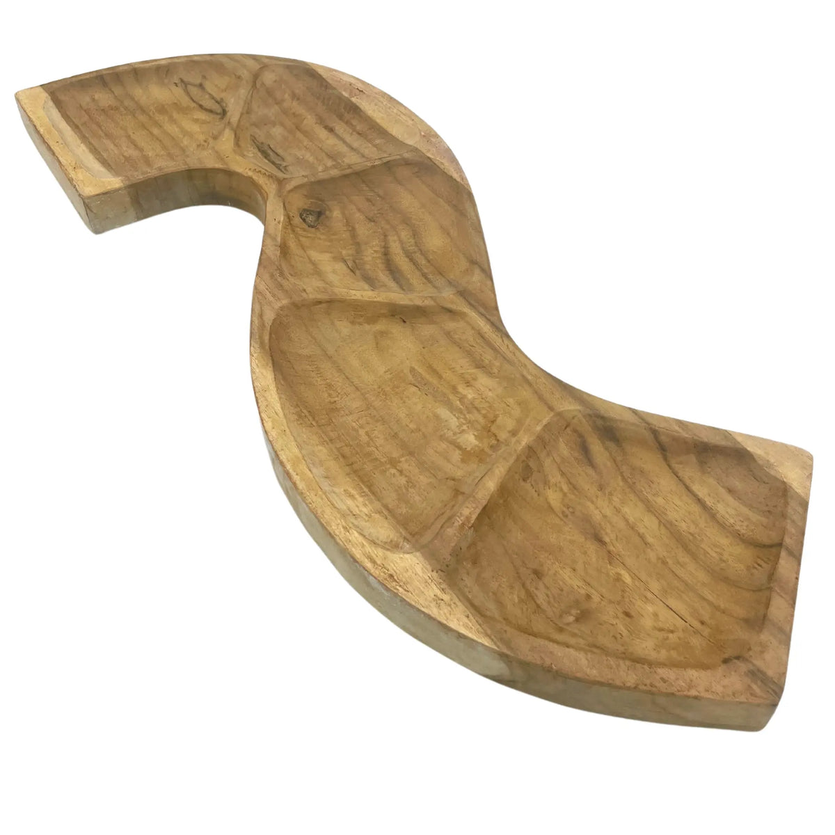 Cuenco decorativo de madera de teca en forma de serpiente, con acabado natural y compartimentos, mide unos 55 cm.