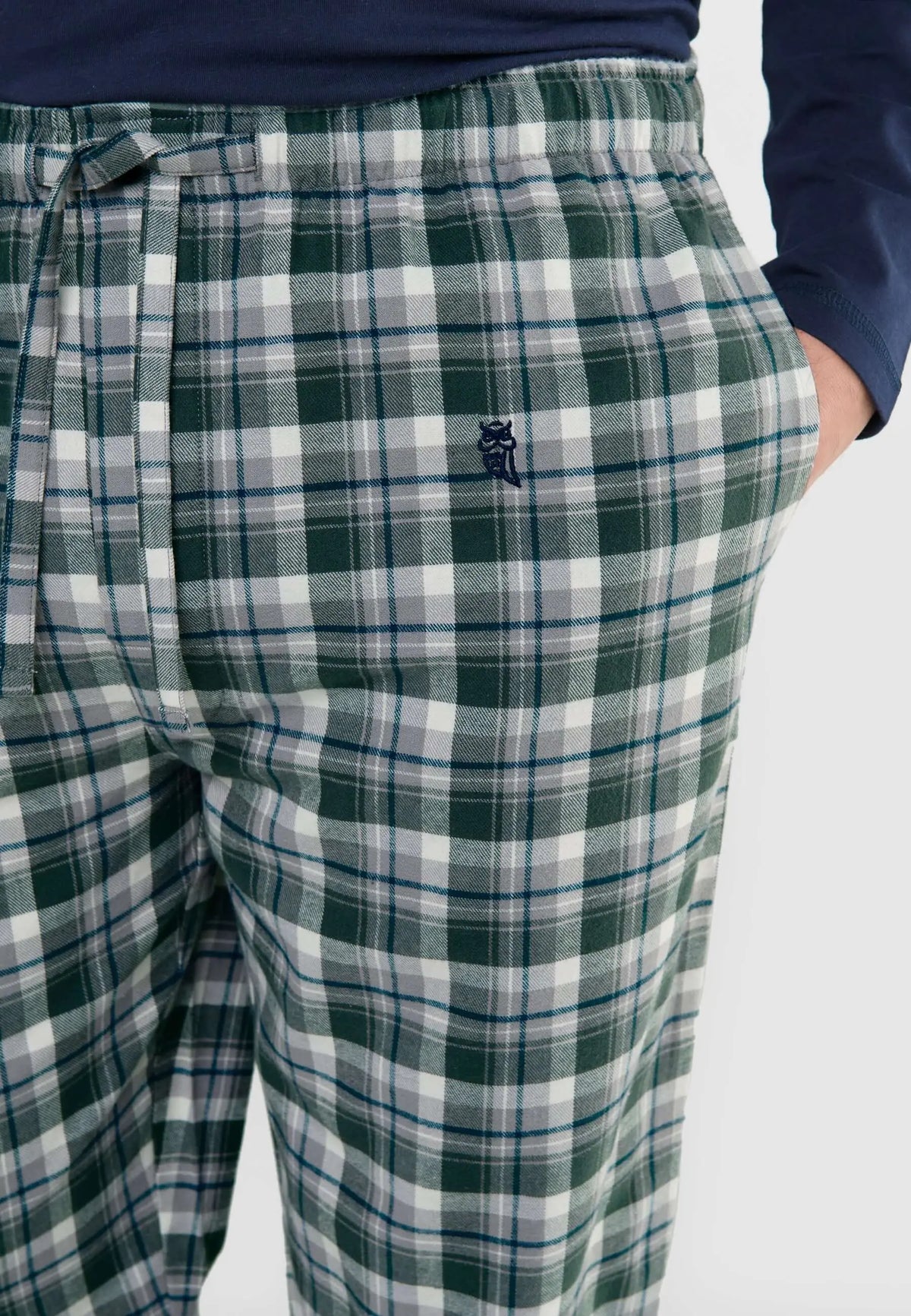 Pantalón de pijama para hombre de franela de algodón, estampado de cuadros en verde y gris con ajuste cómodo y cordón.