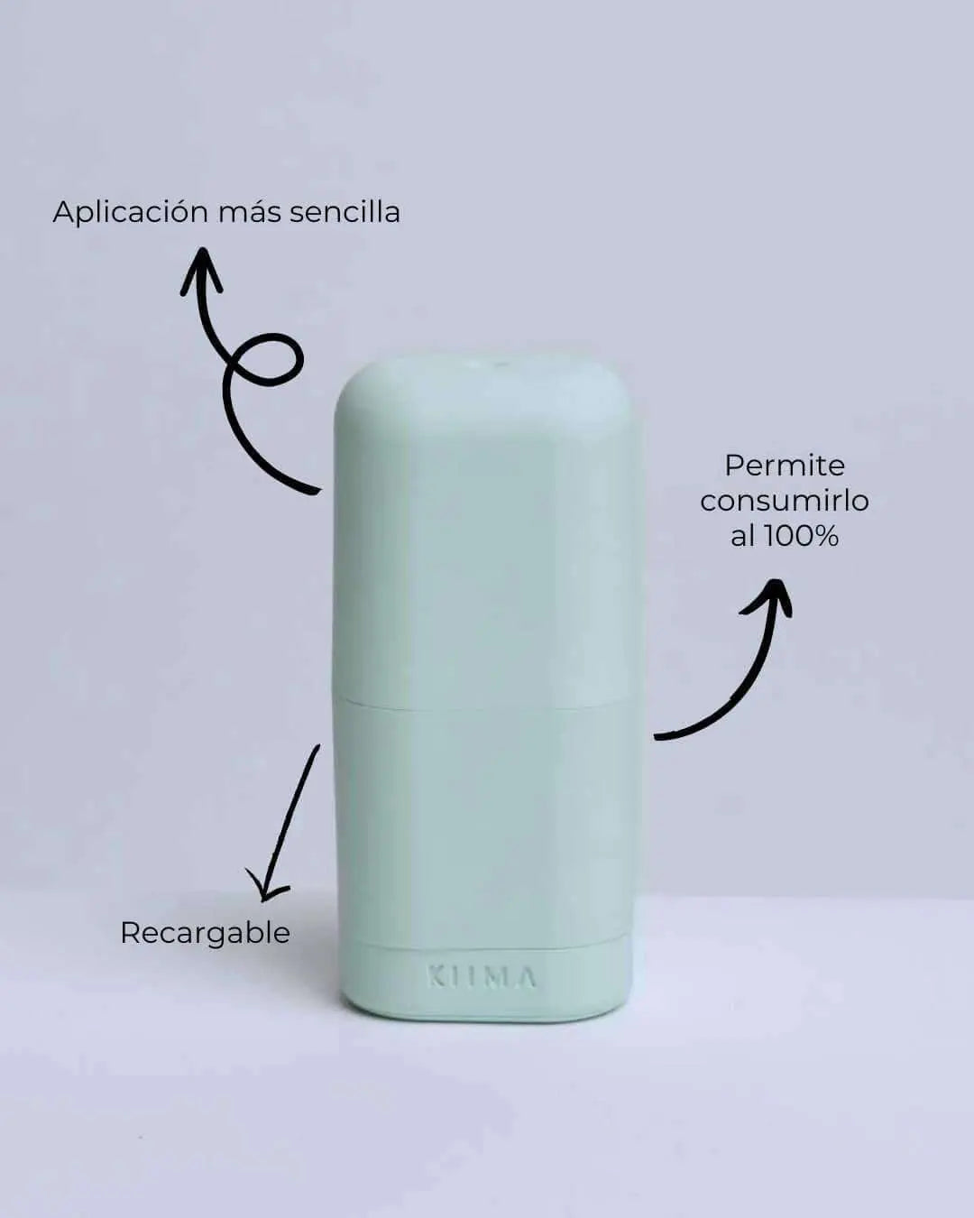 Desodorante sólido Banbu color verde menta con aplicador recargable y flechas explicativas sobre sus ventajas.
