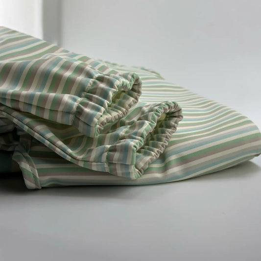 Babero con manga impermeable Horizontal Stripes Nenina & Co