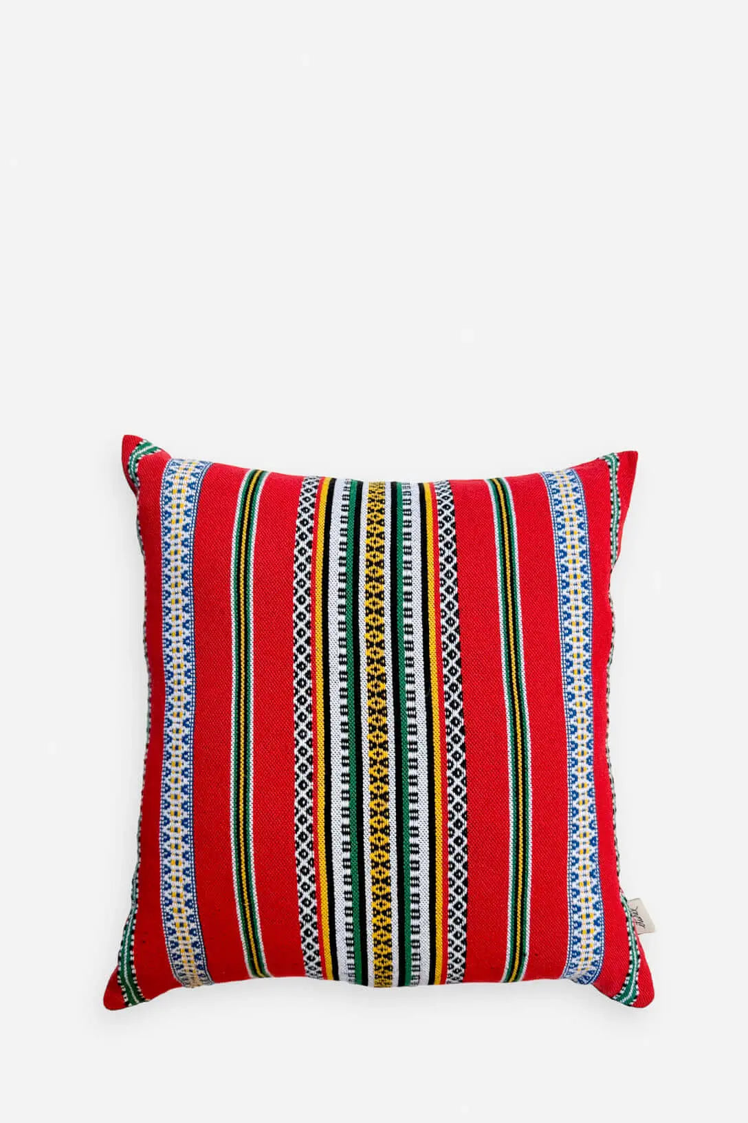 Funda de cojín rectangular roja con estampado de franjas verticales coloridas, estilo étnico y tejido de algodón.