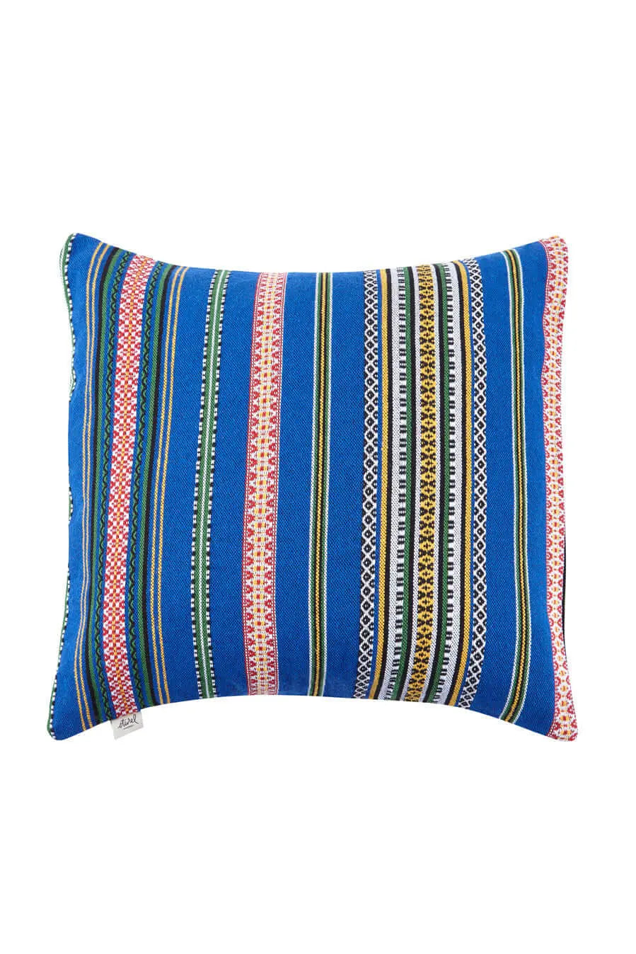 Funda de cojín azul con diseño de rayas verticales multicolor y motivos étnicos tejidos en estilo tradicional.