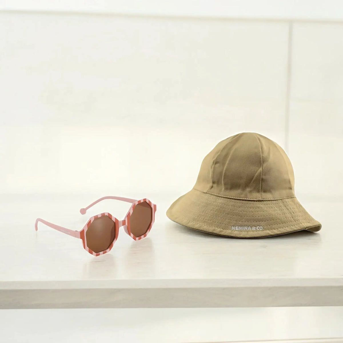 Gorro para el Sol Beige Nenina & Co - Hecho de Algodón Orgánico | Protección Solar y Estilo