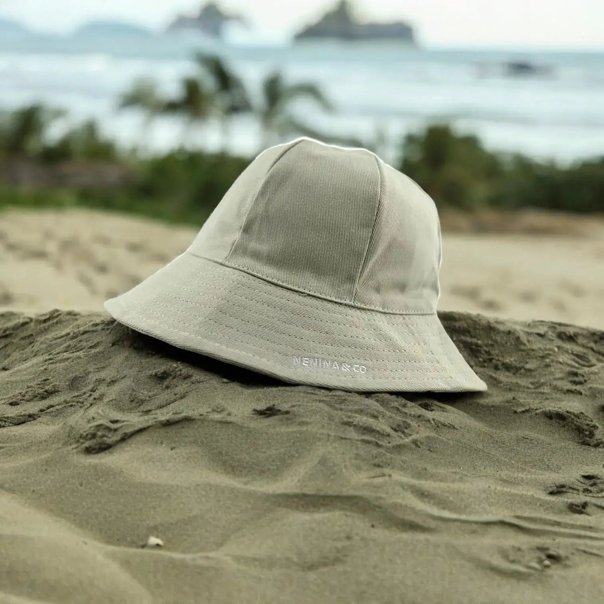 Gorro para el Sol Oliva Nenina & Co - Hecho de Algodón Orgánico | Protección Solar y Estilo