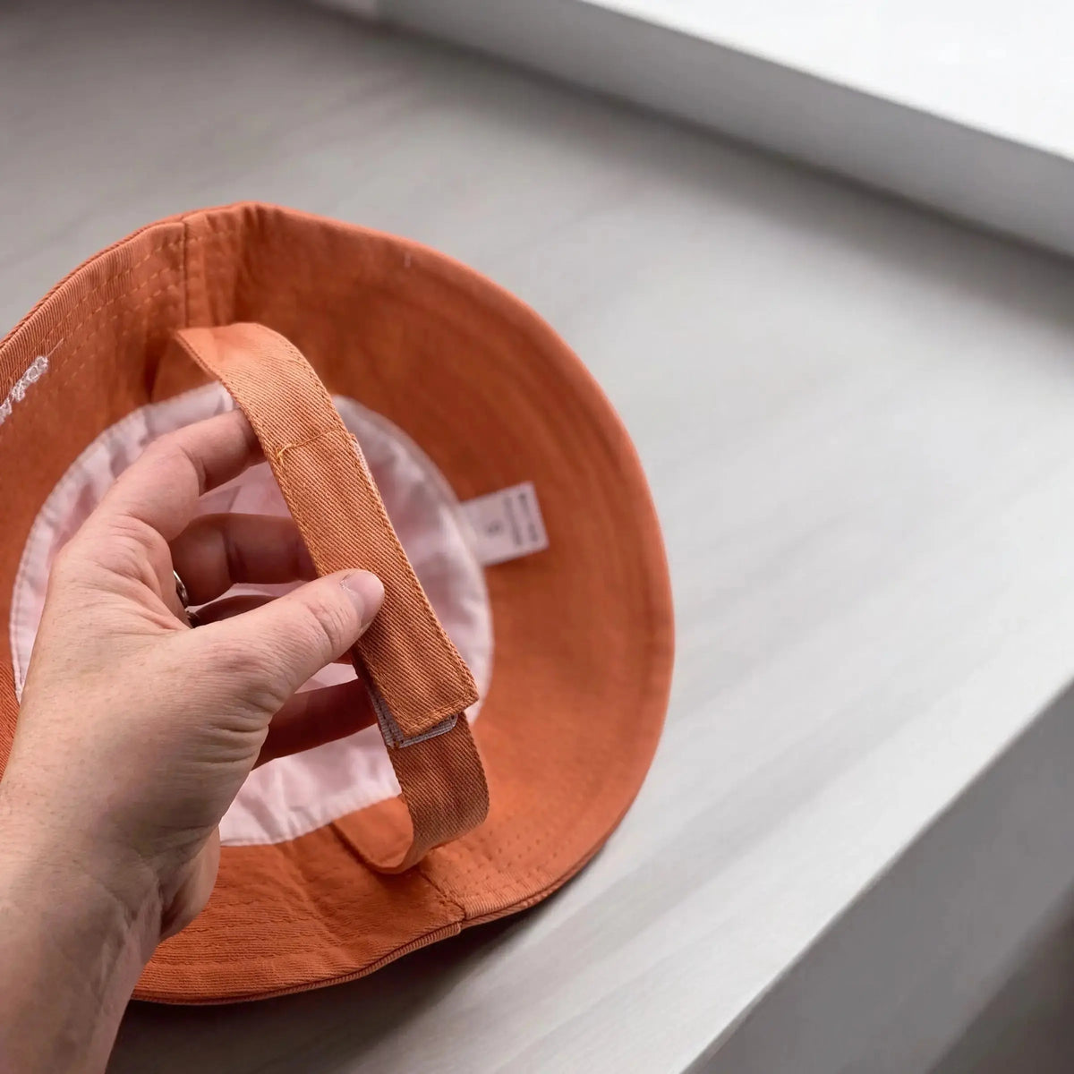 Gorro para el Sol Terracota Nenina & Co - Hecho de Algodón Orgánico | Protección Solar y Estilo