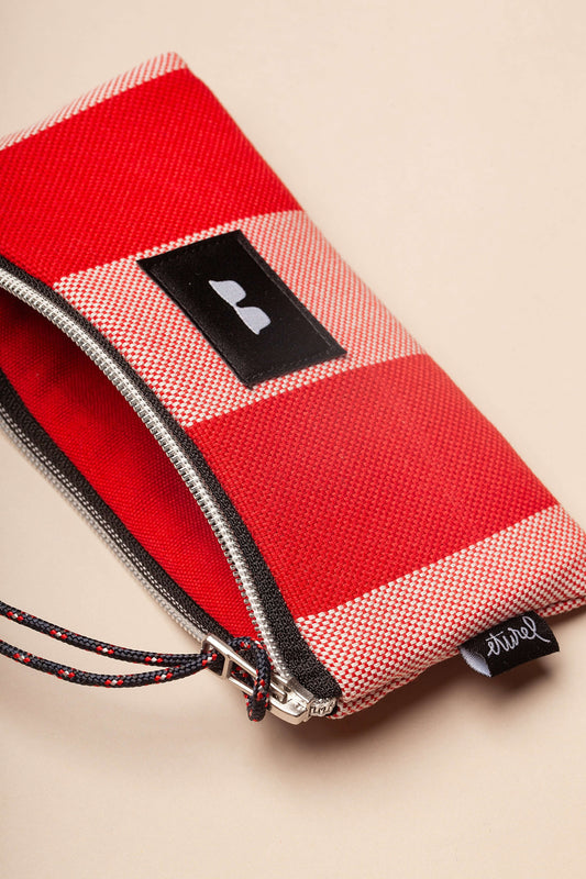 Funda para gafas de lona con rayas rojas y blancas, cierre de cremallera y cordón, estilo estuche tipo toldo.