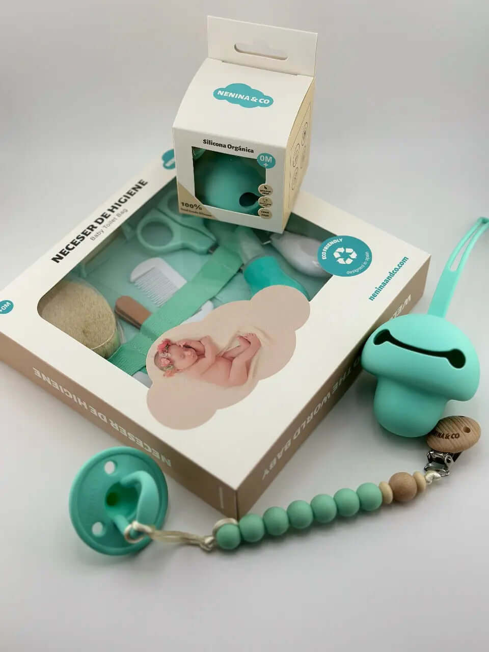 Kit Regalo ideal Neceser de Higiene + Chupete + Chupetero + Guardachupete Nenina & Co