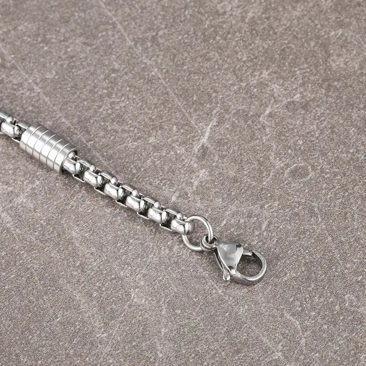 Pulsera Elara · Pulsera cadena con eslabones geométricos