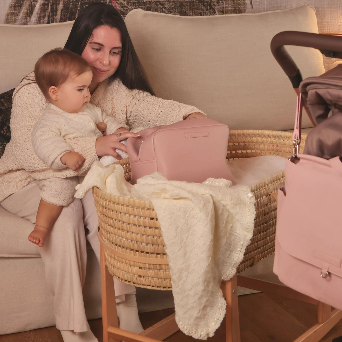 Pack Nacimiento Bebé: Portadocumentos + Neceser de Eco Piel MIREM Rosa pálido