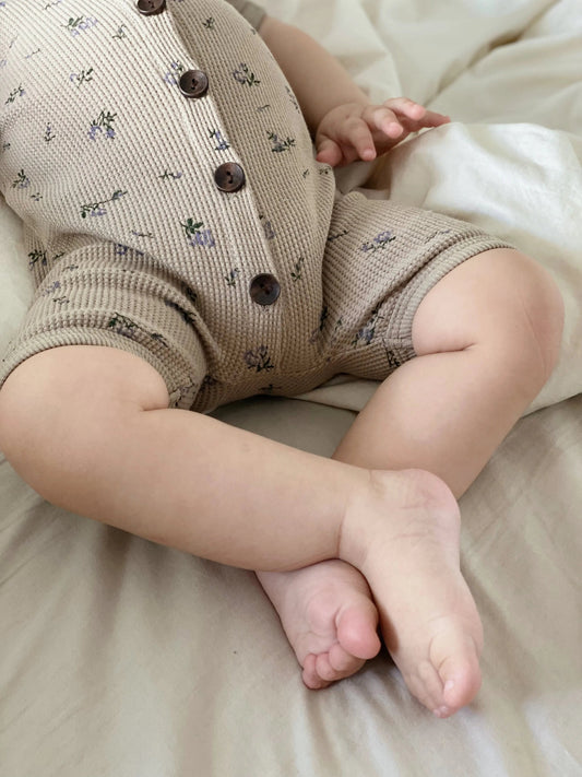 Pelele boho Flowers beige Nenina & Co