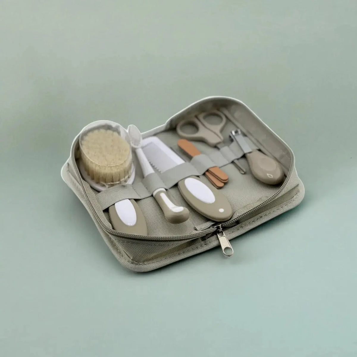 Set de higiene bebé toilet bag Nenina & Co - color gris