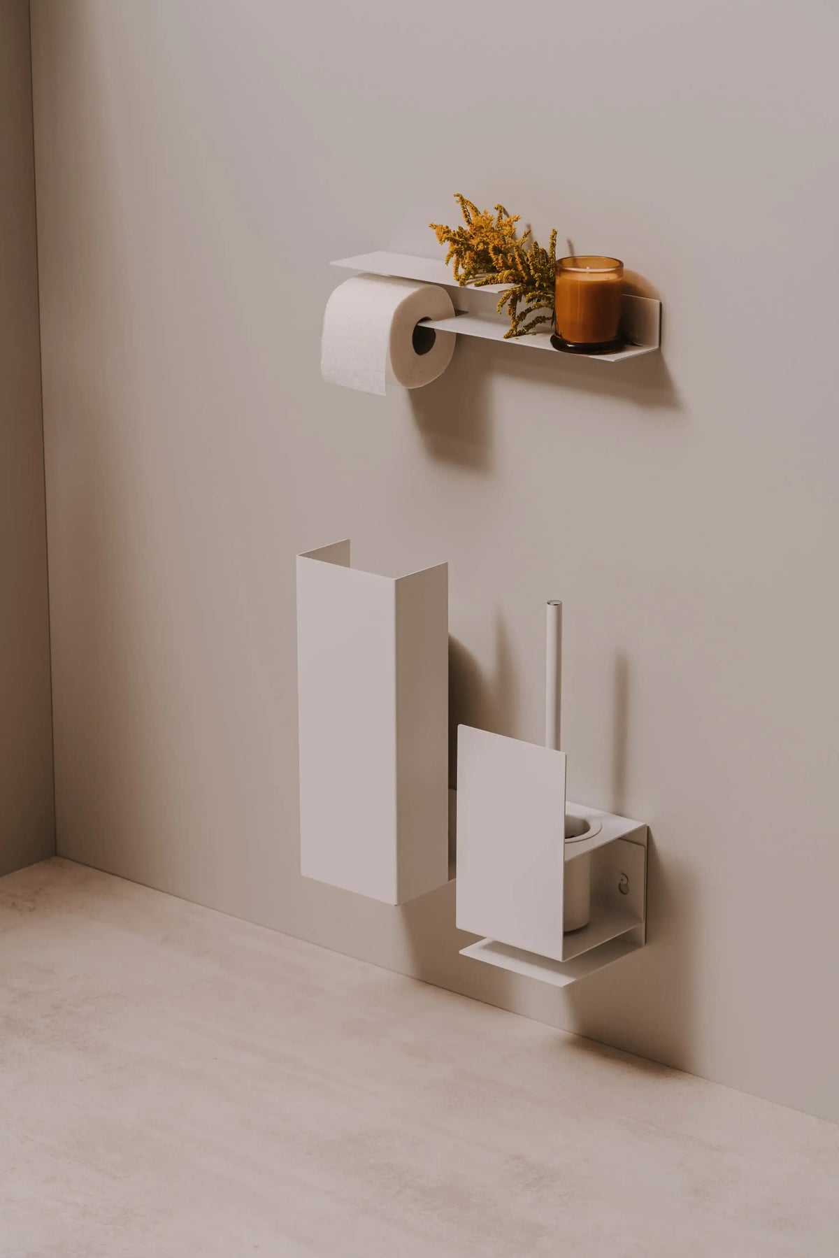 Portarrollos Berno – accesorios baño moderno con estante