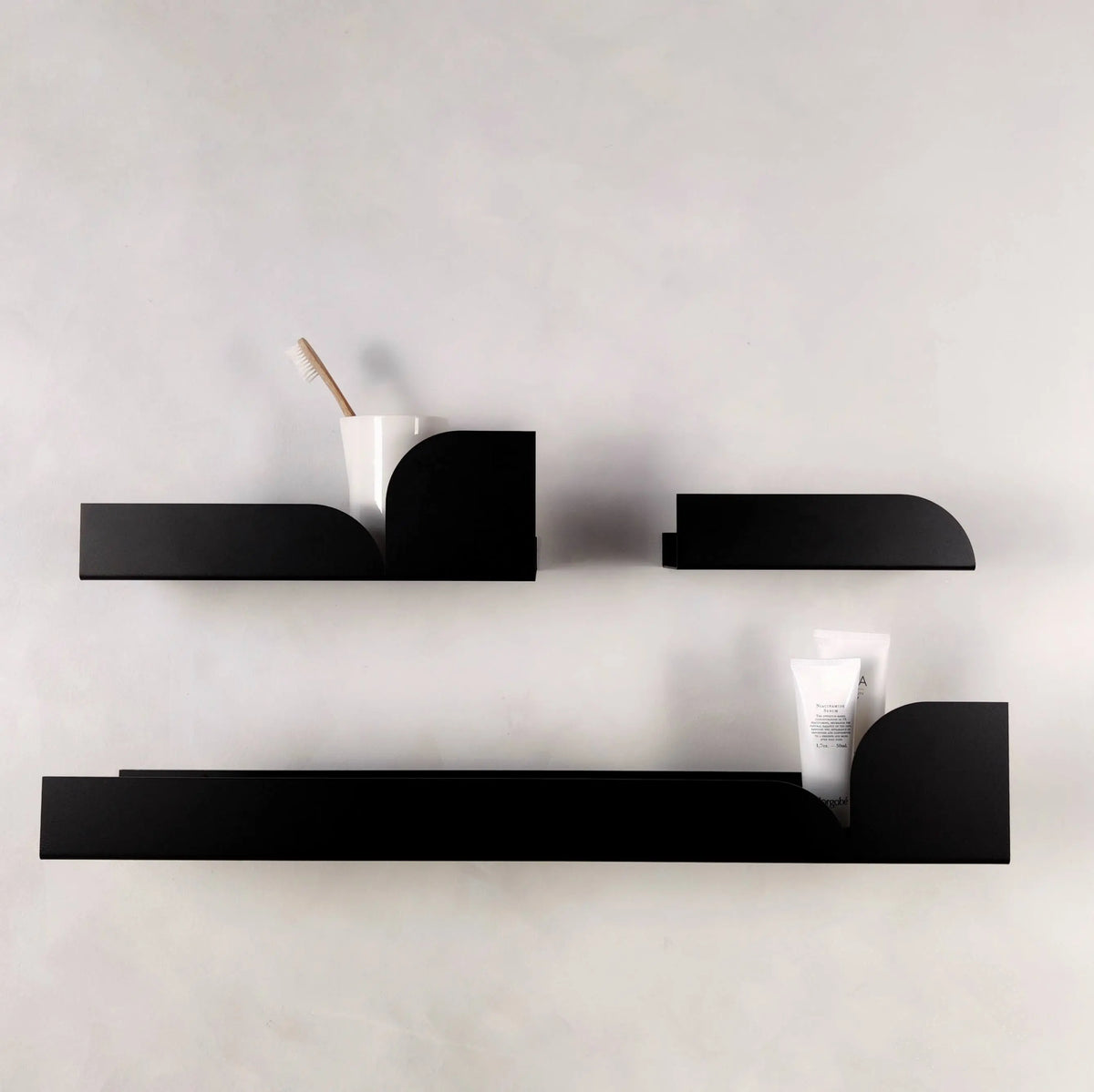 Estantería de pared metálica Torino grande – repisa flotante 60 cm