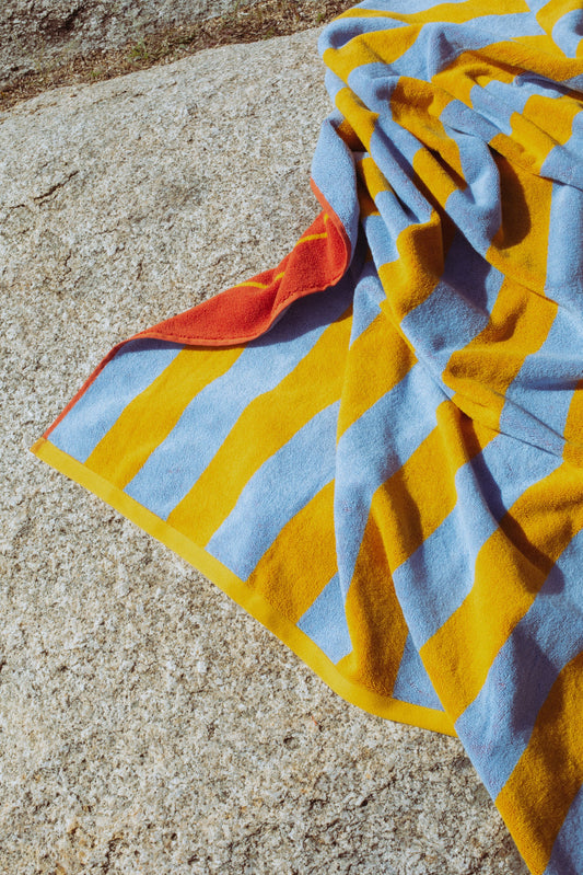 Toalla playa reversible amarillo y celeste