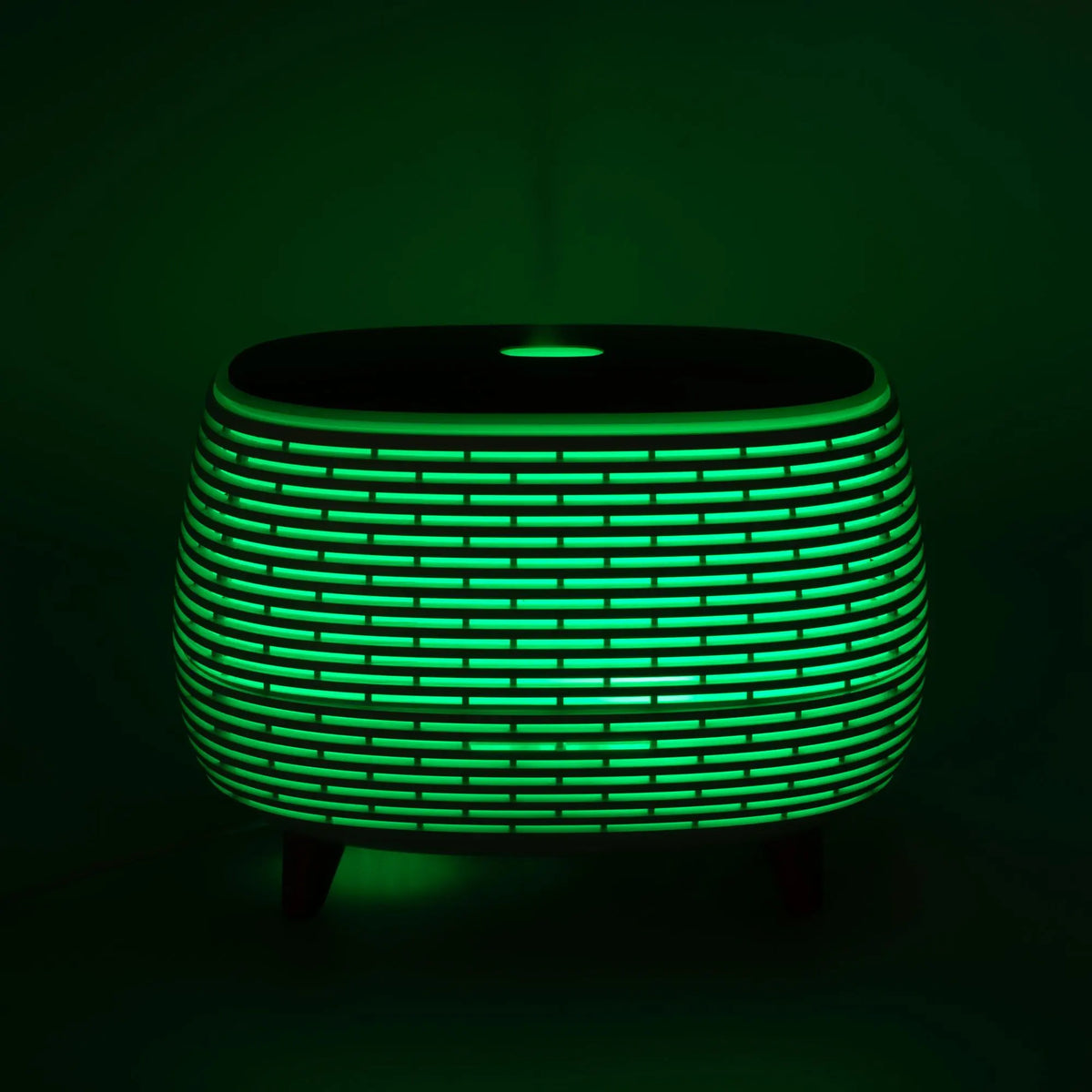Mesa moderna de luz LED verde, diseñada en estilo contemporáneo con acabado de plástico y patas de madera.