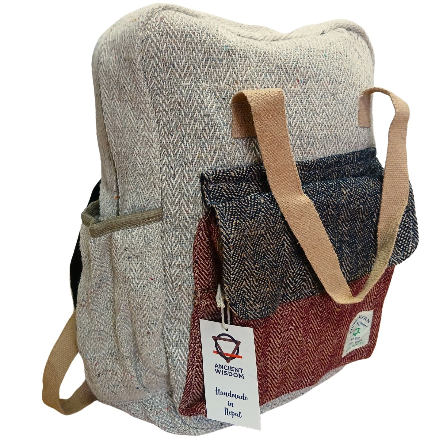 Mochila de cáñamo artesanal, color beige con bolsillo frontal en azul y granate. Estilo casual con asas de tela.