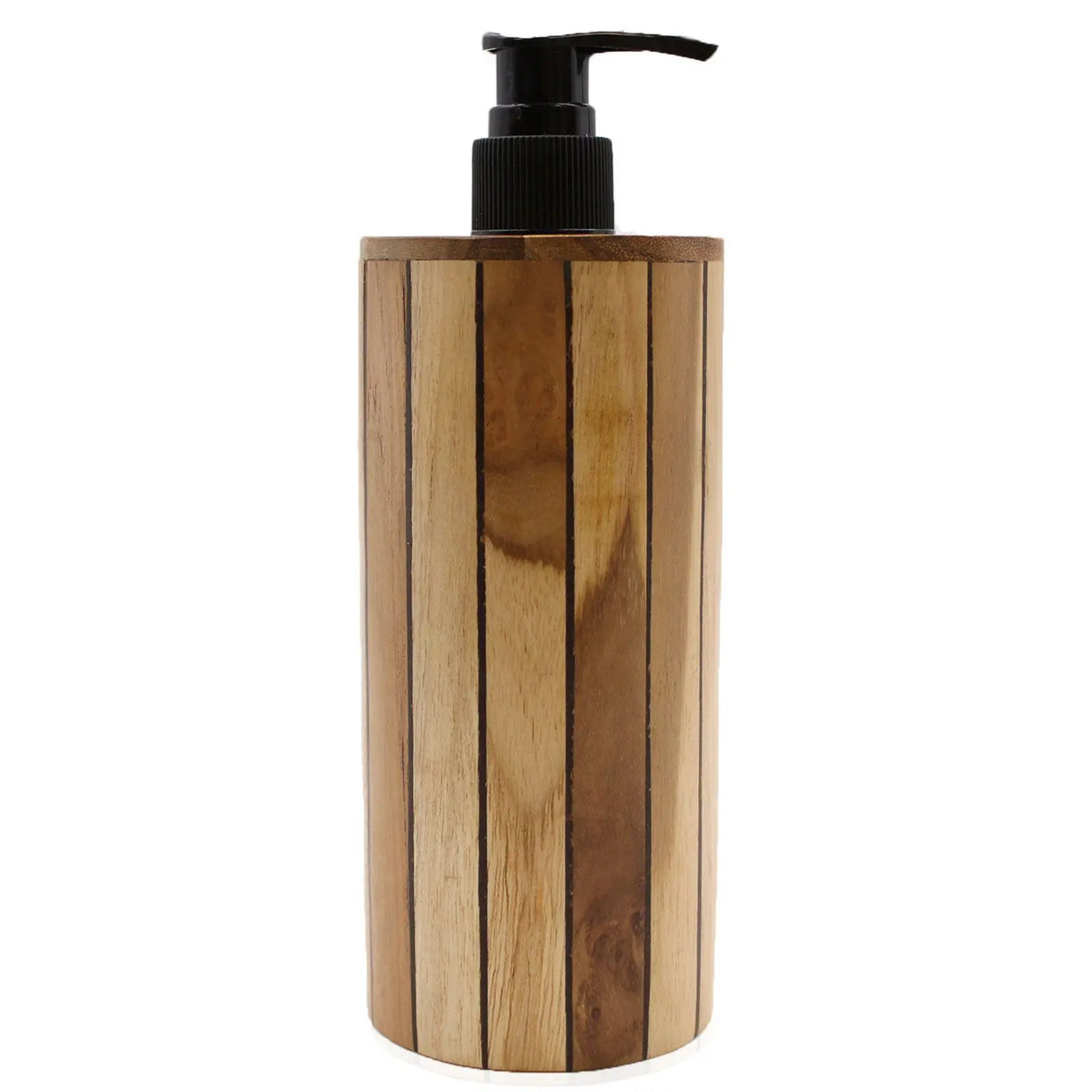 Dispensador de jabón cilíndrico de madera natural con vetas verticales y dosificador de plástico negro.