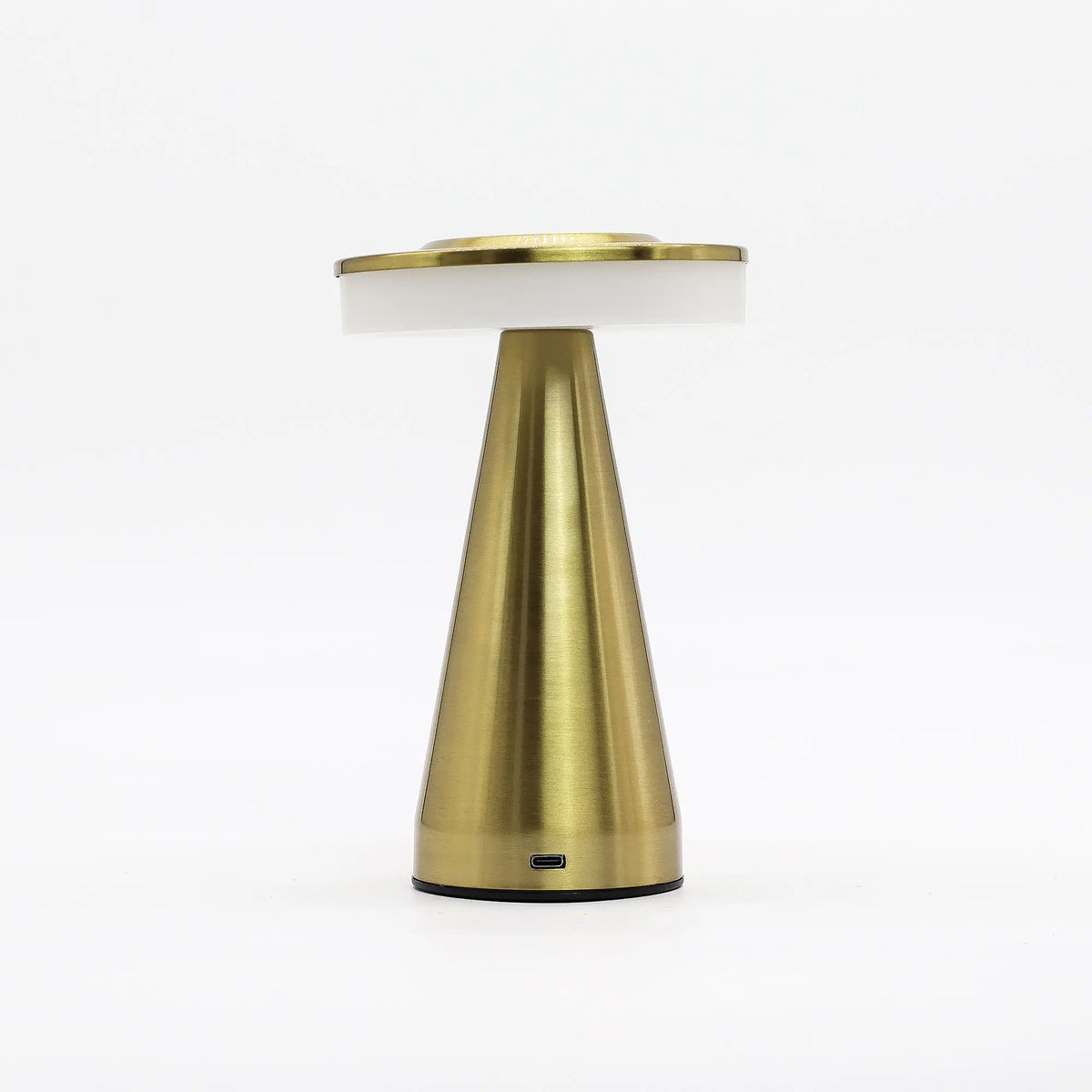 Lámpara de mesa táctil minimalista color cobre con base cónica recargable por USB C y luz LED superior difuminada