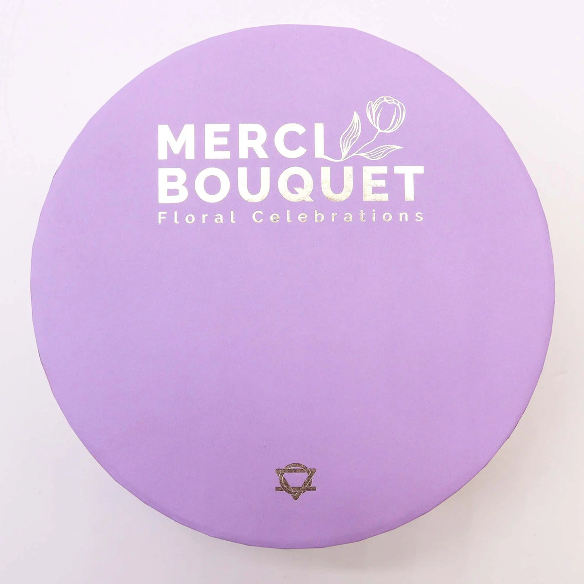Caja de regalo redonda color lavanda con acabado mate para flores de jabón de estilo elegante y minimalista