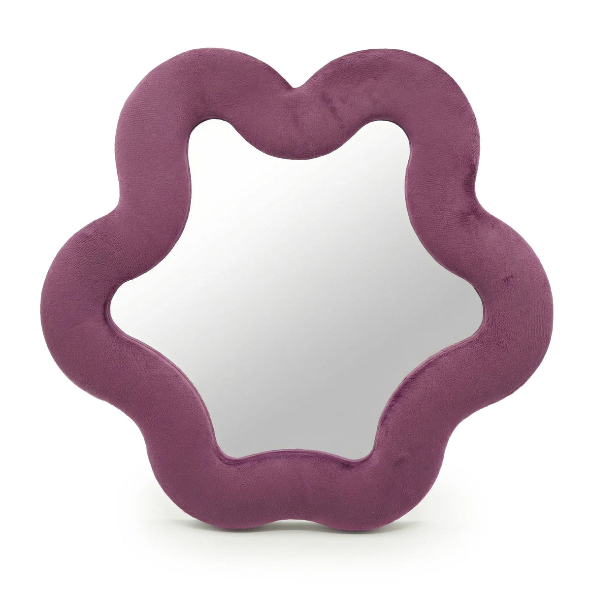 Espejo en forma de estrella con marco de textura suave color malva sobre fondo blanco.