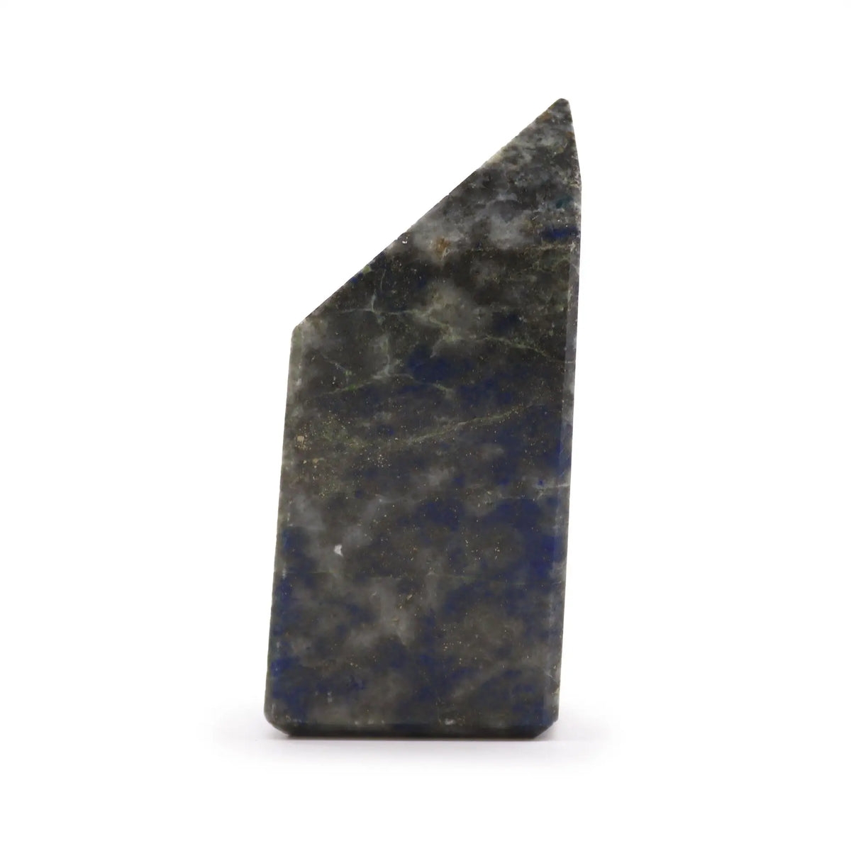 Piedra de lapislázuli en forma de prisma, color azul oscuro y gris, ideal para decoración y colección.