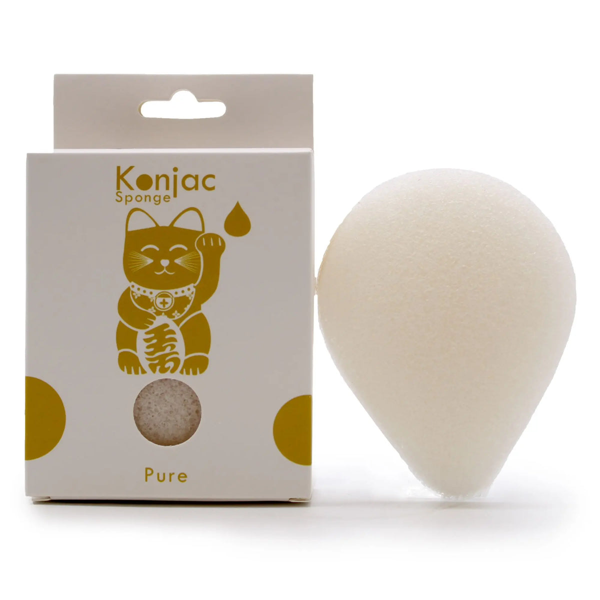 Esponja facial blanca con forma de gota junto a su caja de empaque con ilustración de gato dorado sobre fondo blanco.