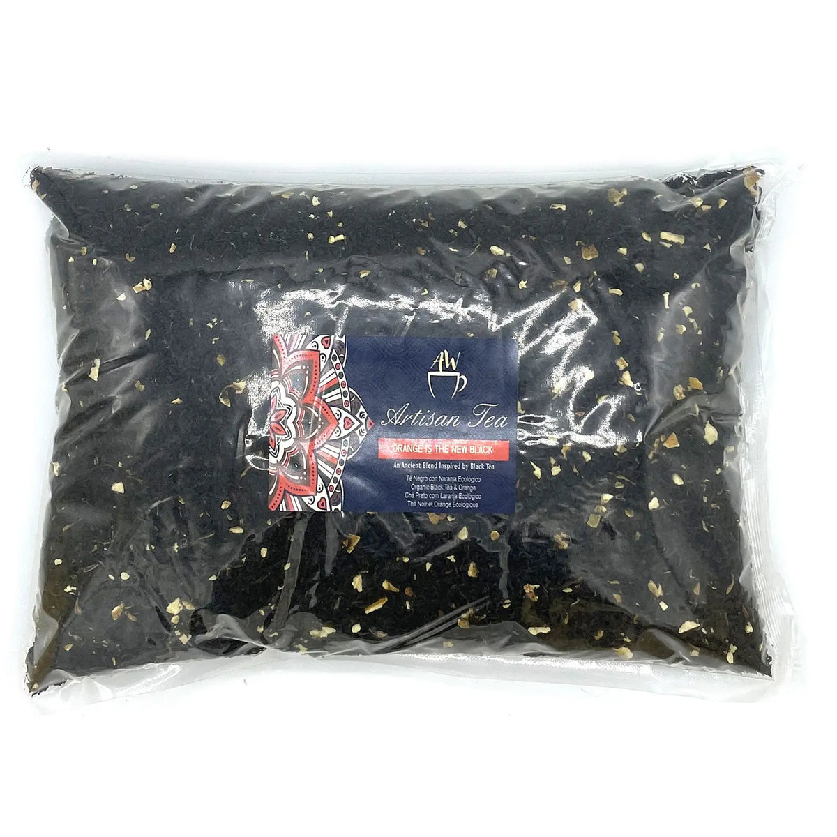 Bolsa de plástico transparente de 1kg con té negro y trozos de naranja orgánica. Etiqueta central con diseño floral.