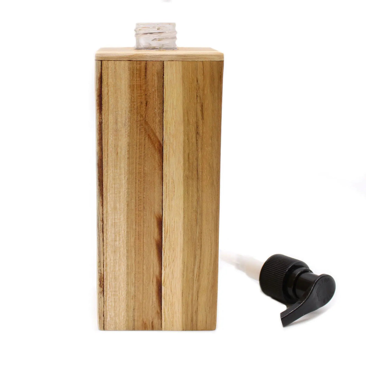 Dispensador de jabón cuadrado hecho de madera de teca natural con vetas visibles y dosificador de color negro