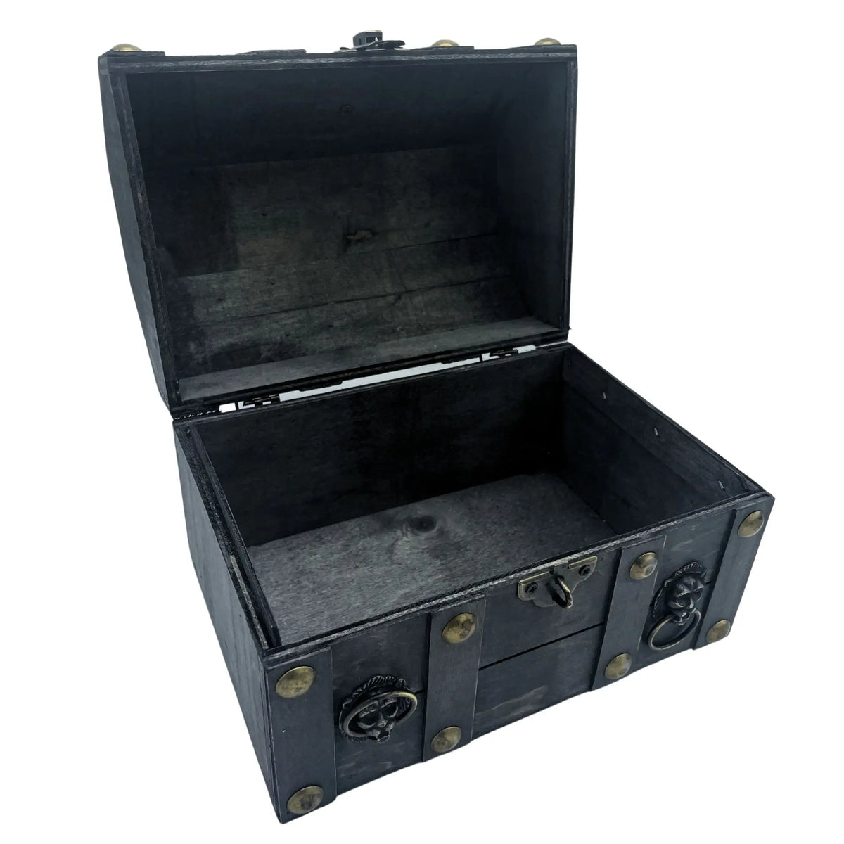 Cofre del tesoro grande de madera gris estilo vintage, con herrajes, tachuelas doradas y tiradores de cabeza de león.