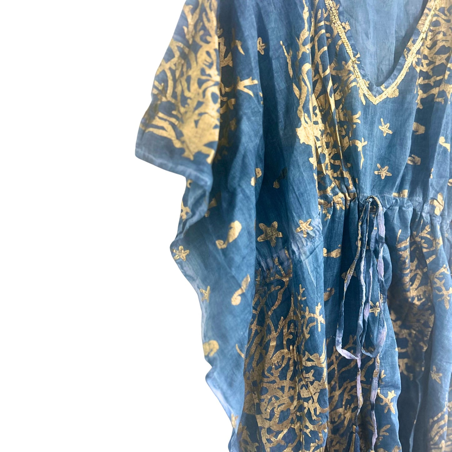 Colección Nómada Sari Mediterráneo - Kaftan - Diseño de Coral en Azul Marino y Oro