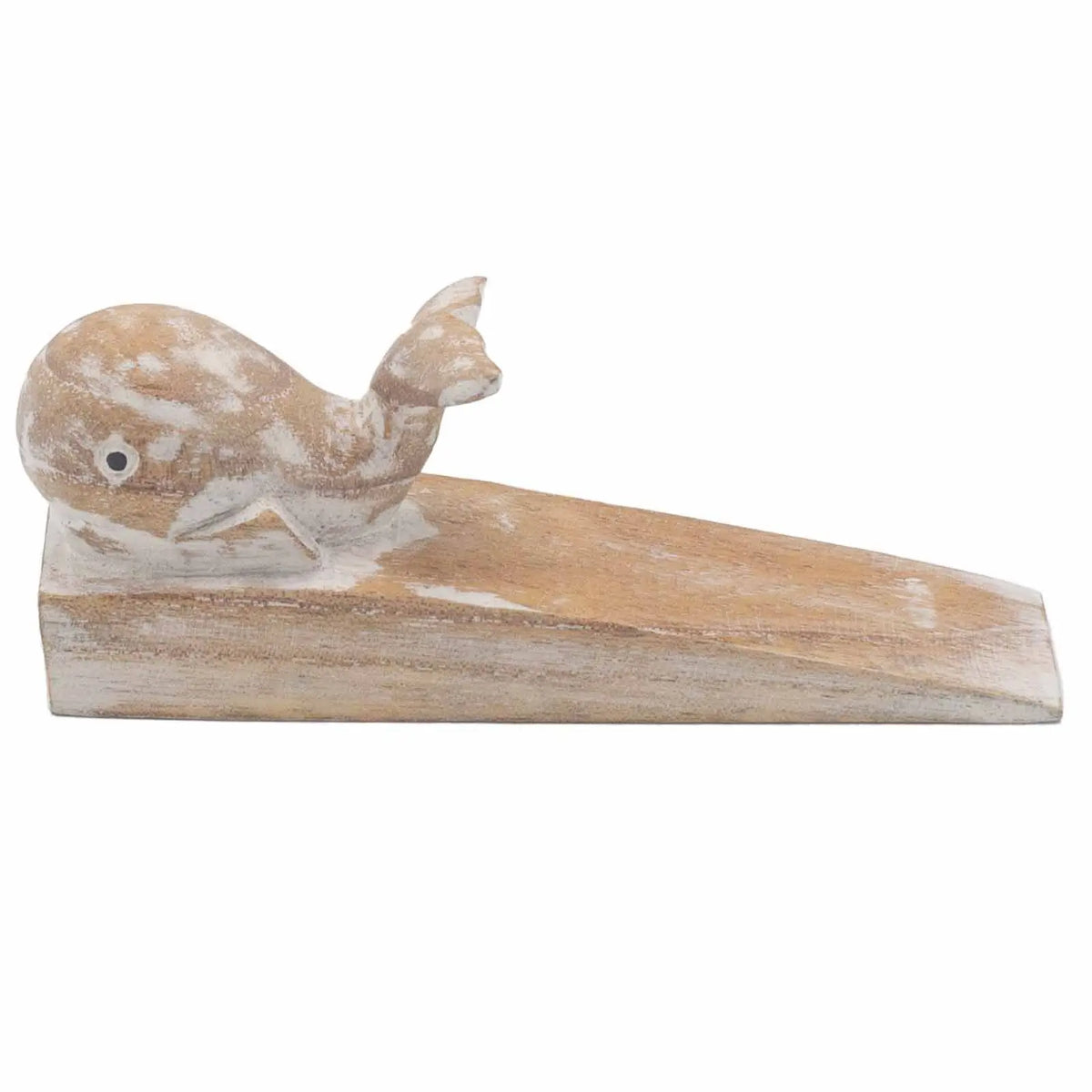 Tope de puerta de madera en forma de ballena tallada, con acabado rústico en tonos madera natural y blanco decapado.