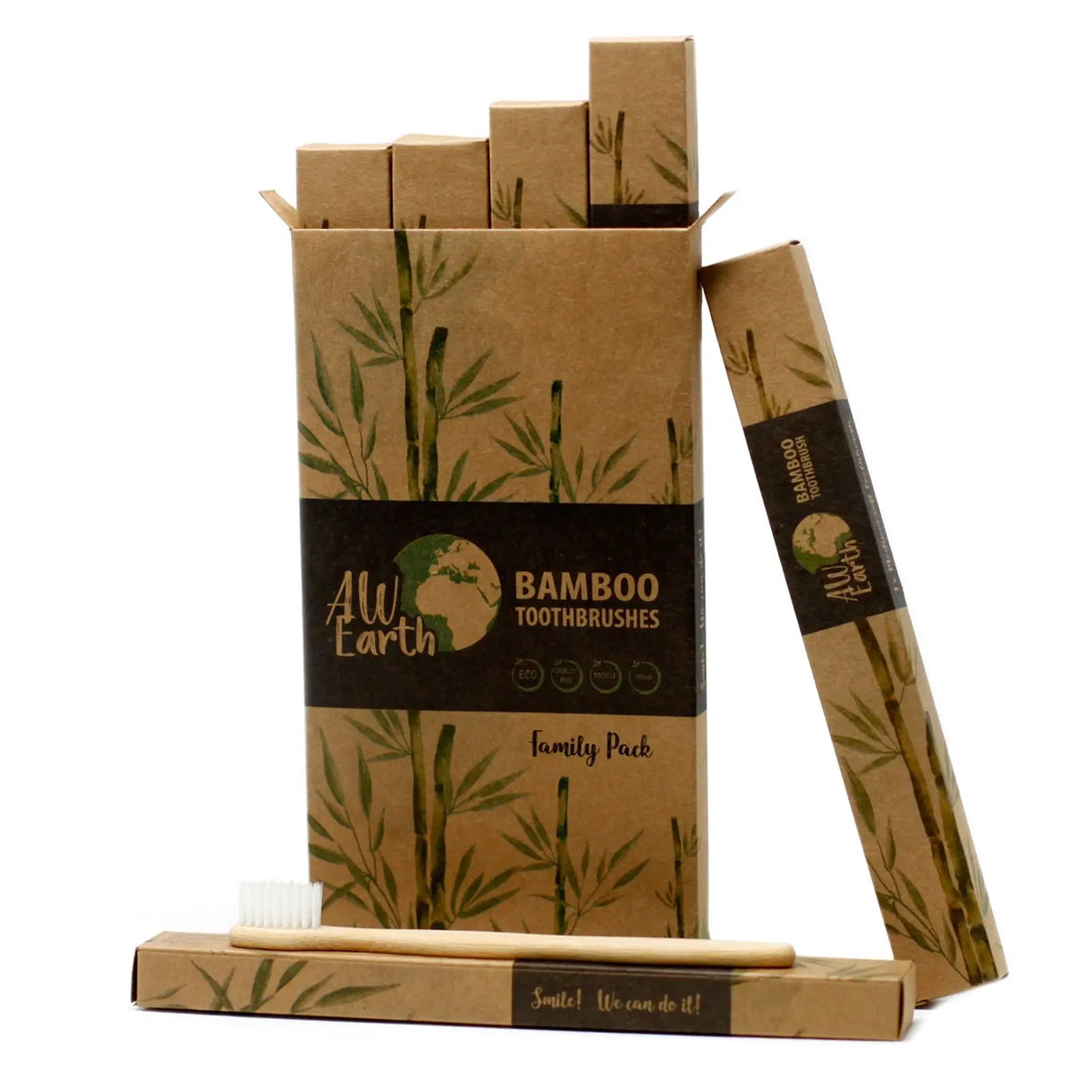 Pack familiar de 4 cepillos de dientes de bambú en cajas de cartón reciclado con estampado de hojas y cerdas blancas.