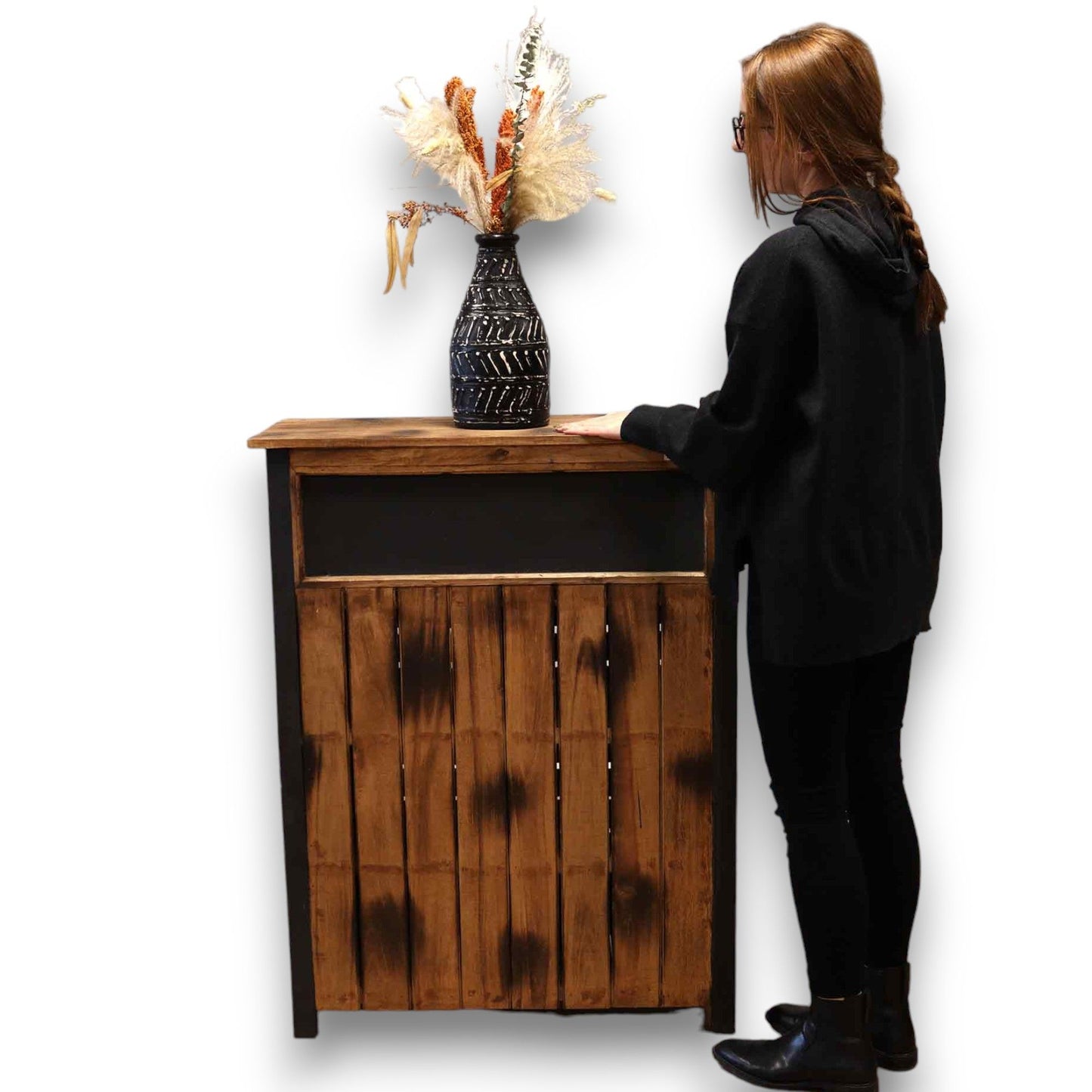 Mesa de pie Pay Point con pizarra