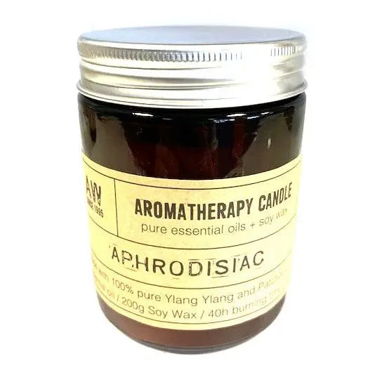 Velita aromática de cera de soya, aceite de ylang y patchouli, frasco marrón, 200 g, 40 horas de fragancia.