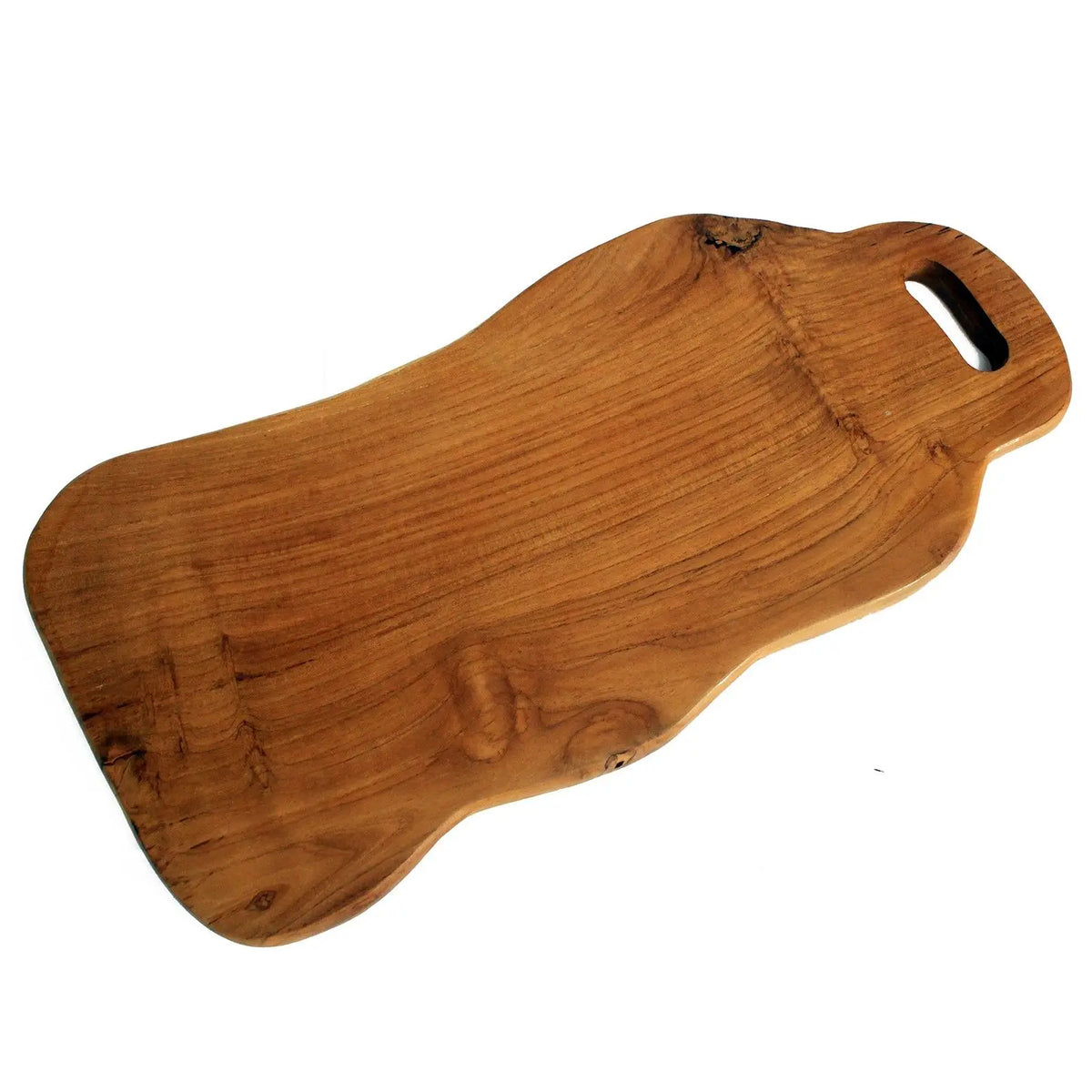 Tabla de cortar de 50cm de madera de teca con vetas naturales, forma orgánica irregular y asa integrada en un extremo