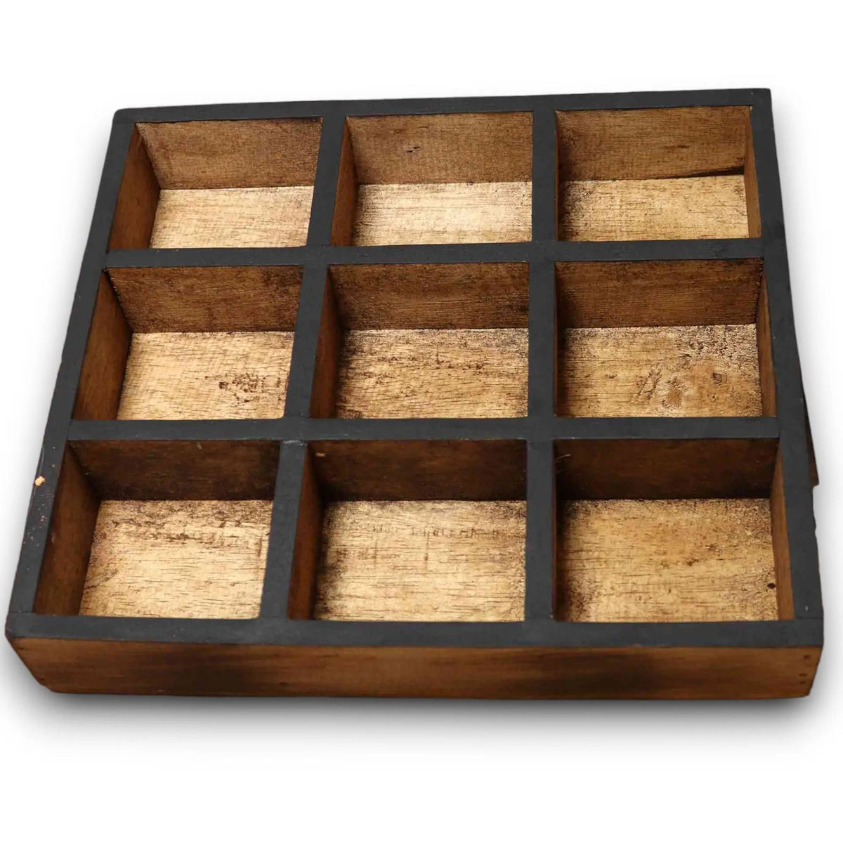 Bandeja expositora de madera natural y negra con 9 compartimentos cuadrados, diseño artesanal estilo rústico Ancient.
