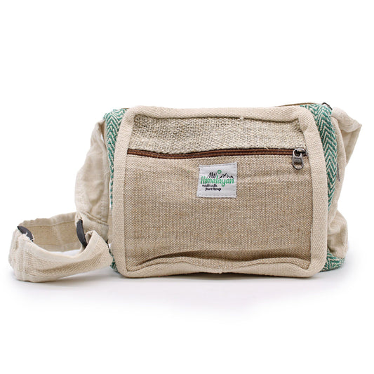 Bolso messenger de cáñamo y algodón en tonos beige y verde con estilo rústico, bolsillo frontal y correa ajustable