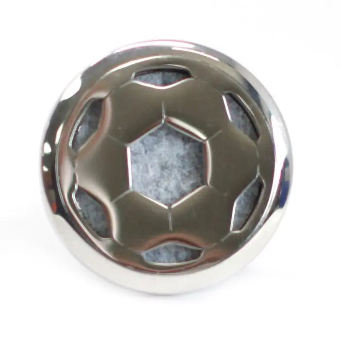 Difusor de aromaterapia para coche, acero inoxidable plateado de 30 mm con diseño calado de balón de fútbol.
