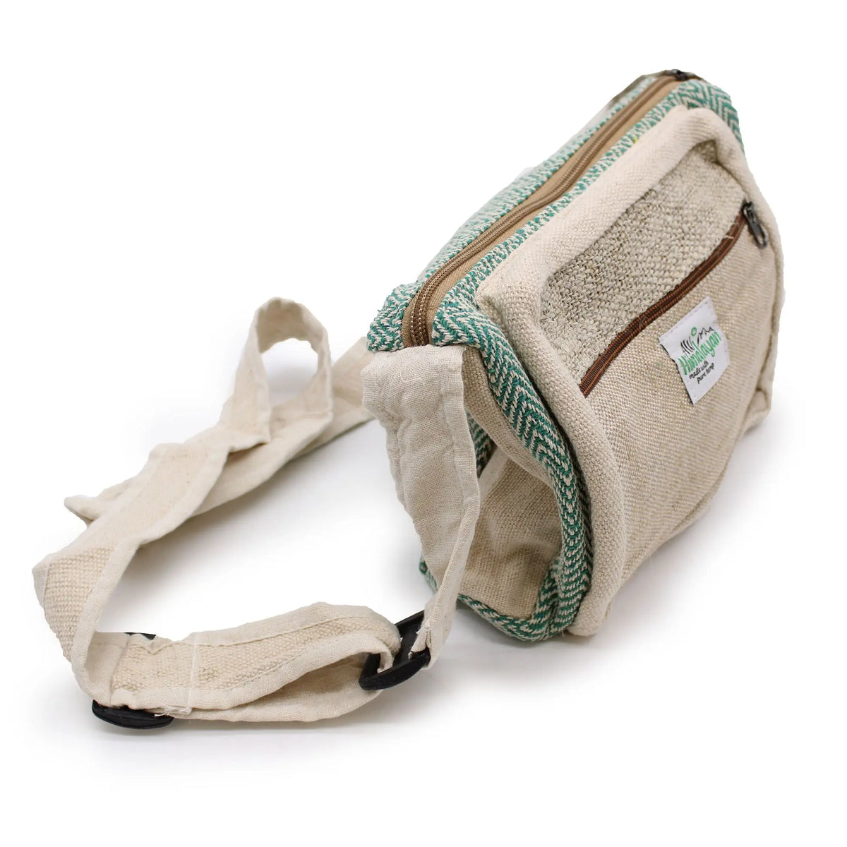 Bolso messenger de cáñamo beige y verde con cremallera, correa ajustable y diseño artesanal de tejido resistente.