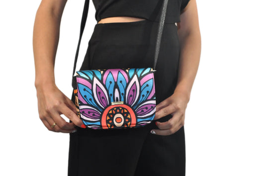 Bolso bandolera pequeño Julie Shoulder Mandala Rodas | CHULA Tulum