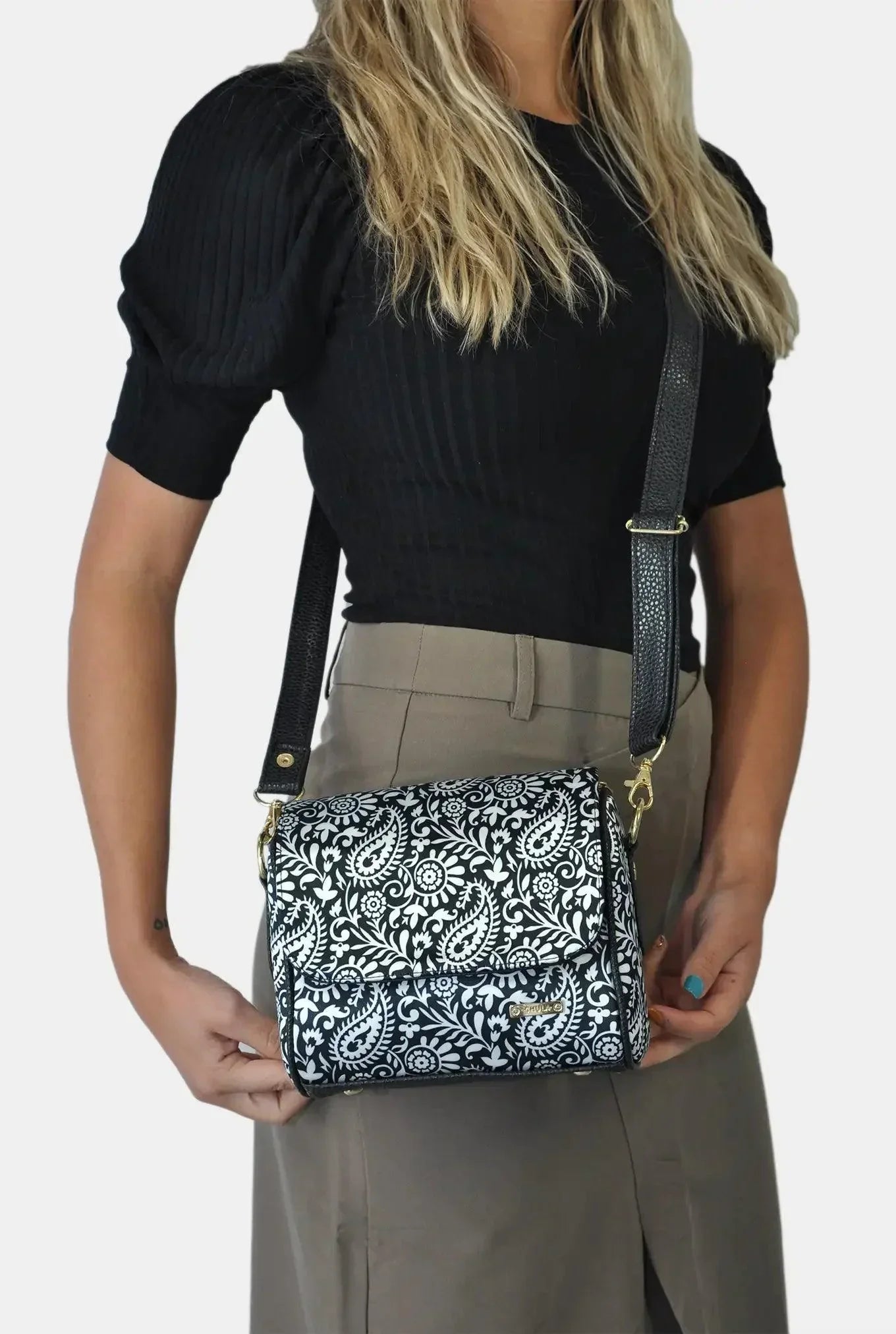 Bolso Bandolera pequeño Mini Baúl Garigol Negro | CHULA Tulum