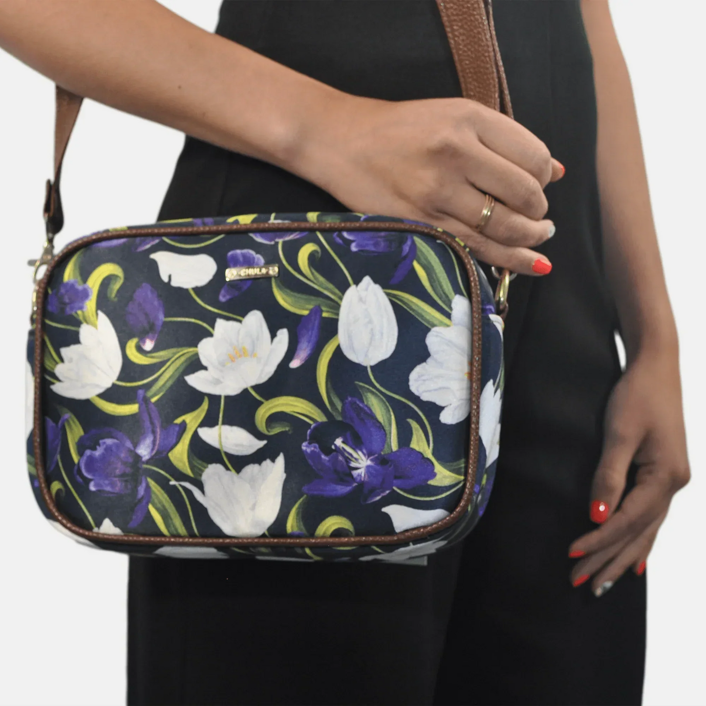 Bolso bandolera pequeño MIA Shoulder Flores Moradas | CHULA Tulum