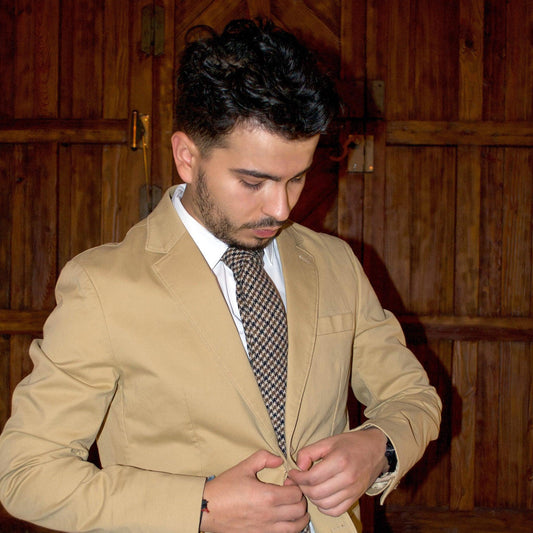 Finlandia · corbata de lana gallo