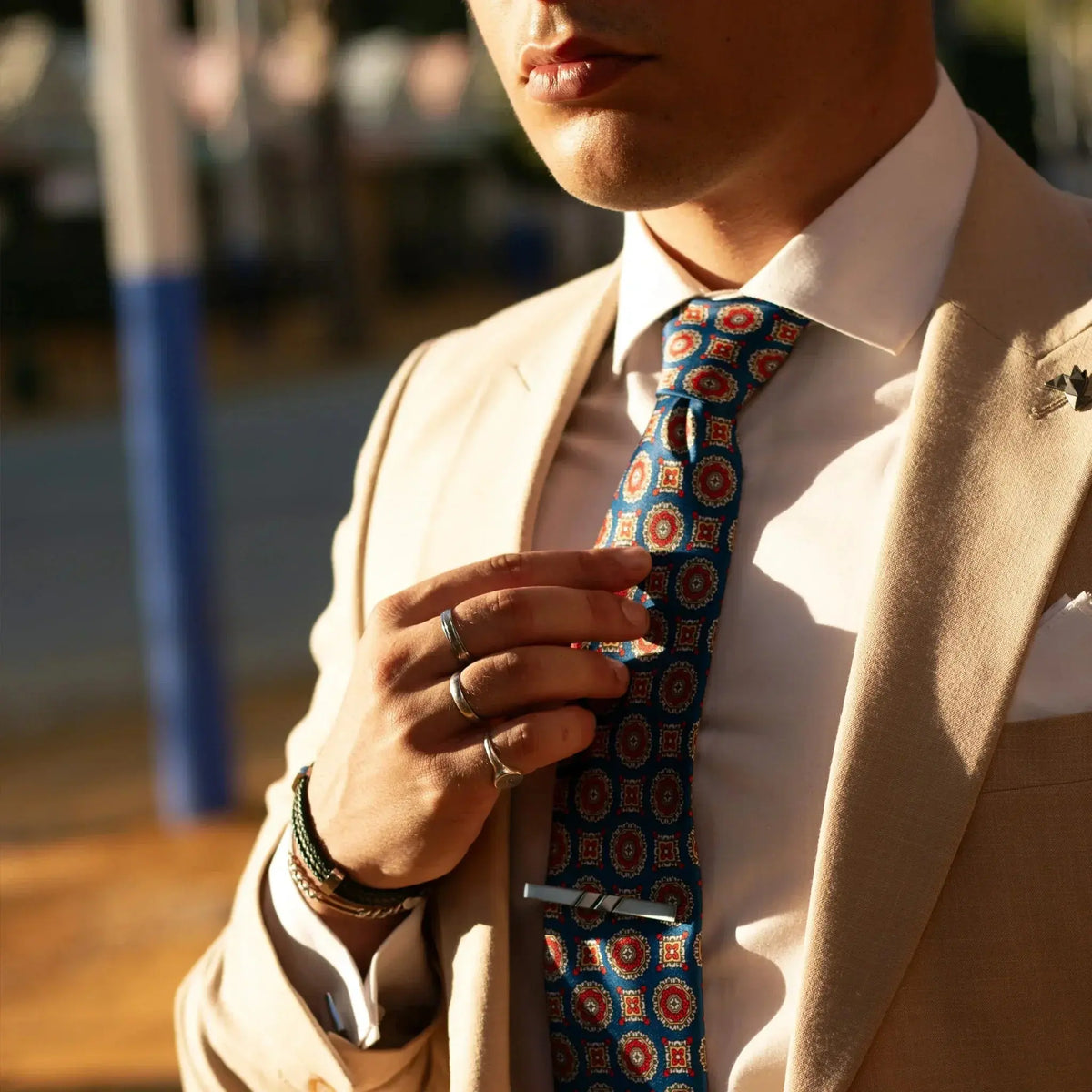 Furore · Corbata estilo italiano azul, roja y amarilla