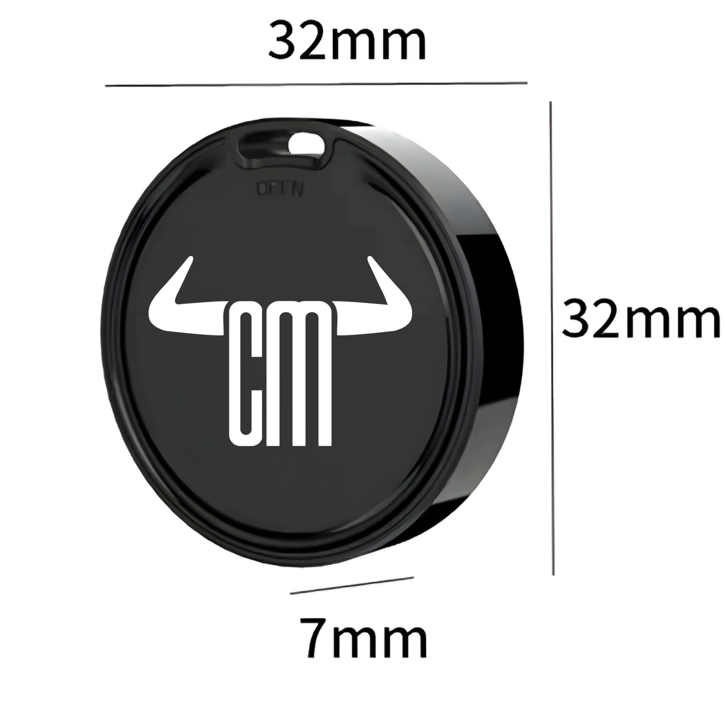 Mini localizador GPS circular negro de 32x7mm con logo blanco ChuchesMoto y orificio para colgar.