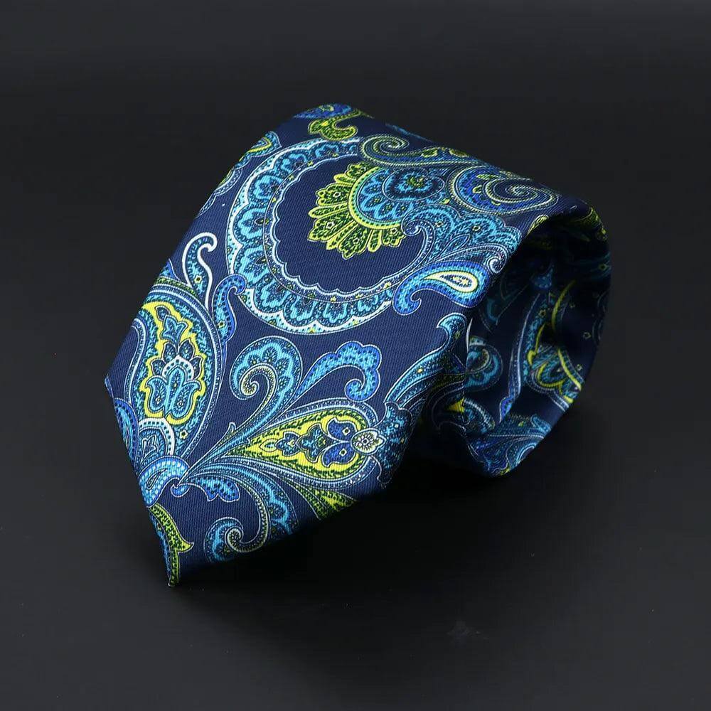 Corbata paisley azul Nimes con diseño elegante y estampado cachemira, ideal para eventos formales.